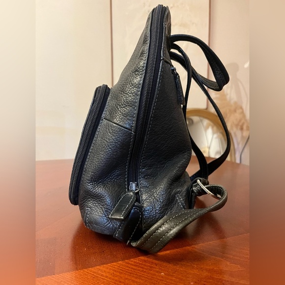 Vintage TIGNANELLO - Genuine Leather Black Backpack - Picture 4 of 14